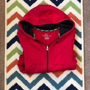 Hooded Nike sweatshirt. Size 5. Boys. ❤️